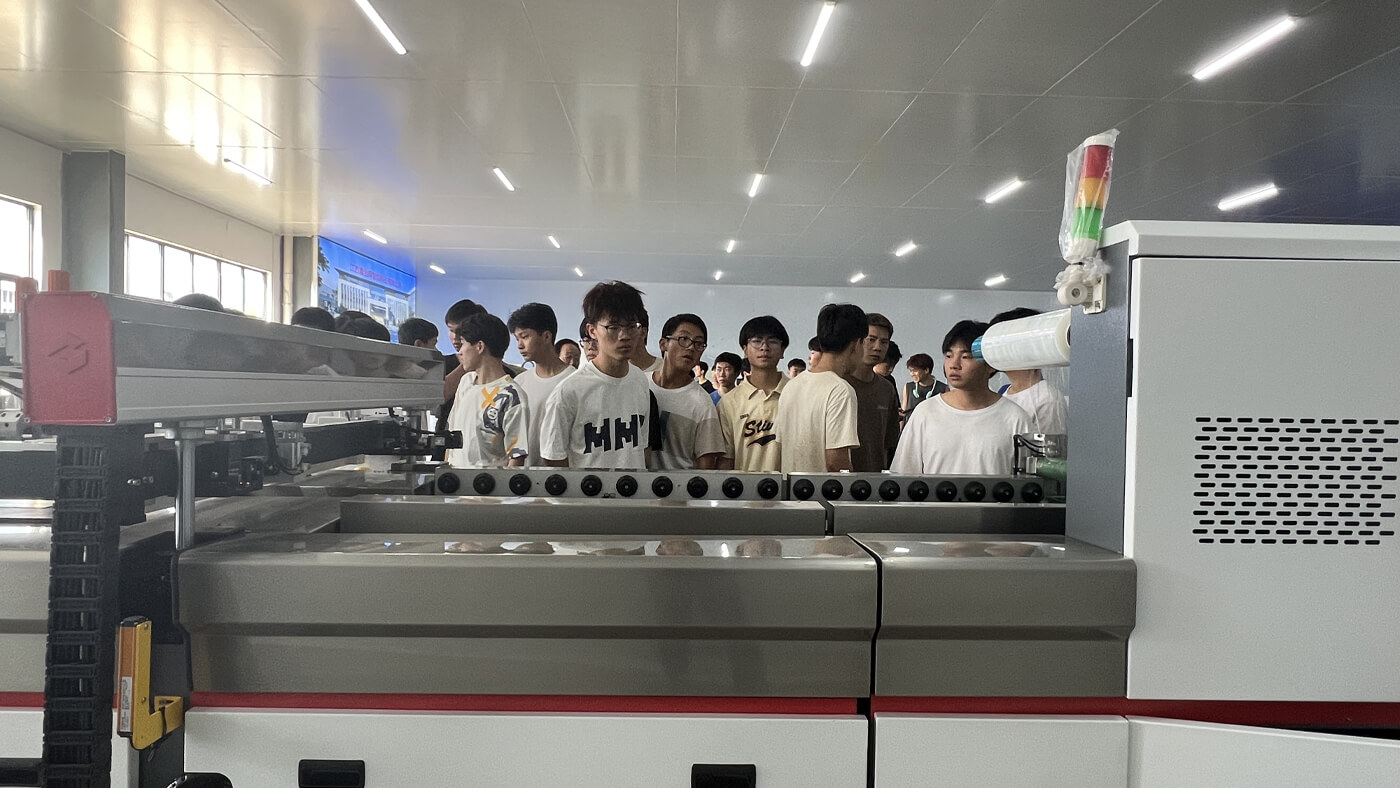 江西鑫金暉產(chǎn)學(xué)研交流